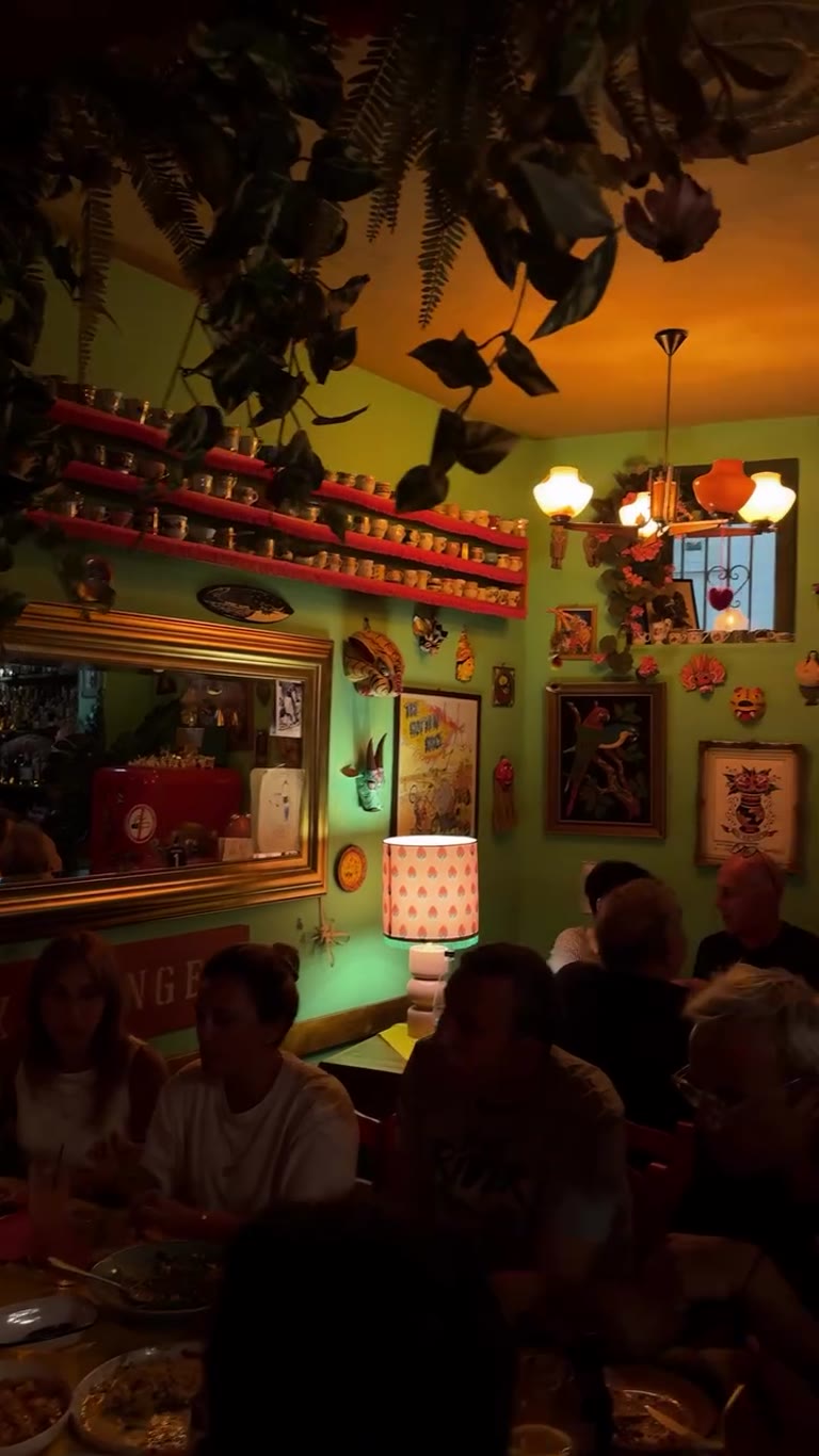 ערב ב-Katogi Greek Tapas באיוס