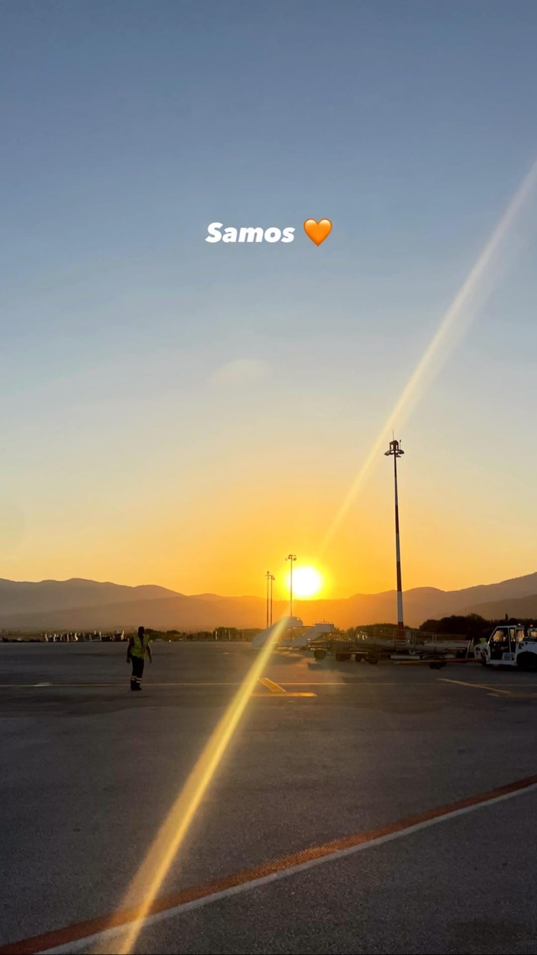 שקיעה בנמל התעופה של Samos