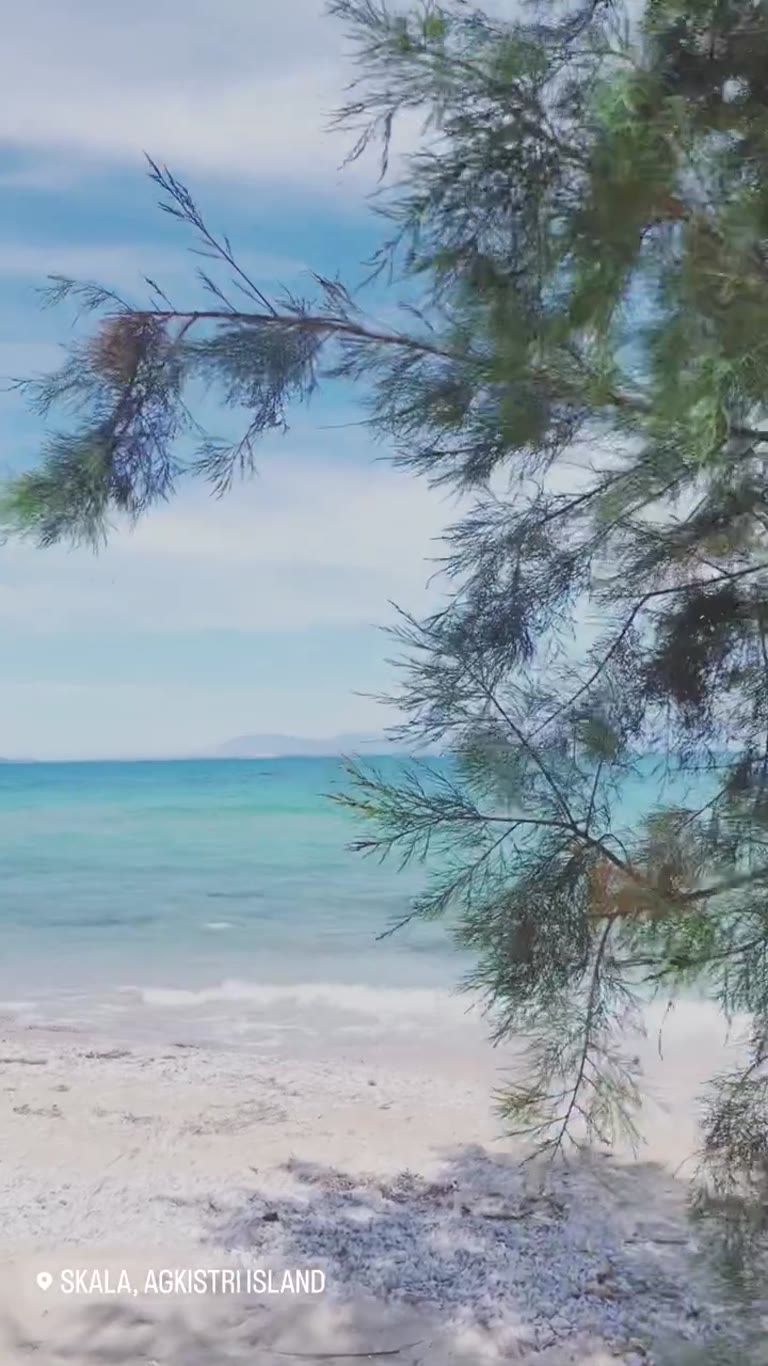 חוף סקאלה, אגיסטרי – מים טורקיז