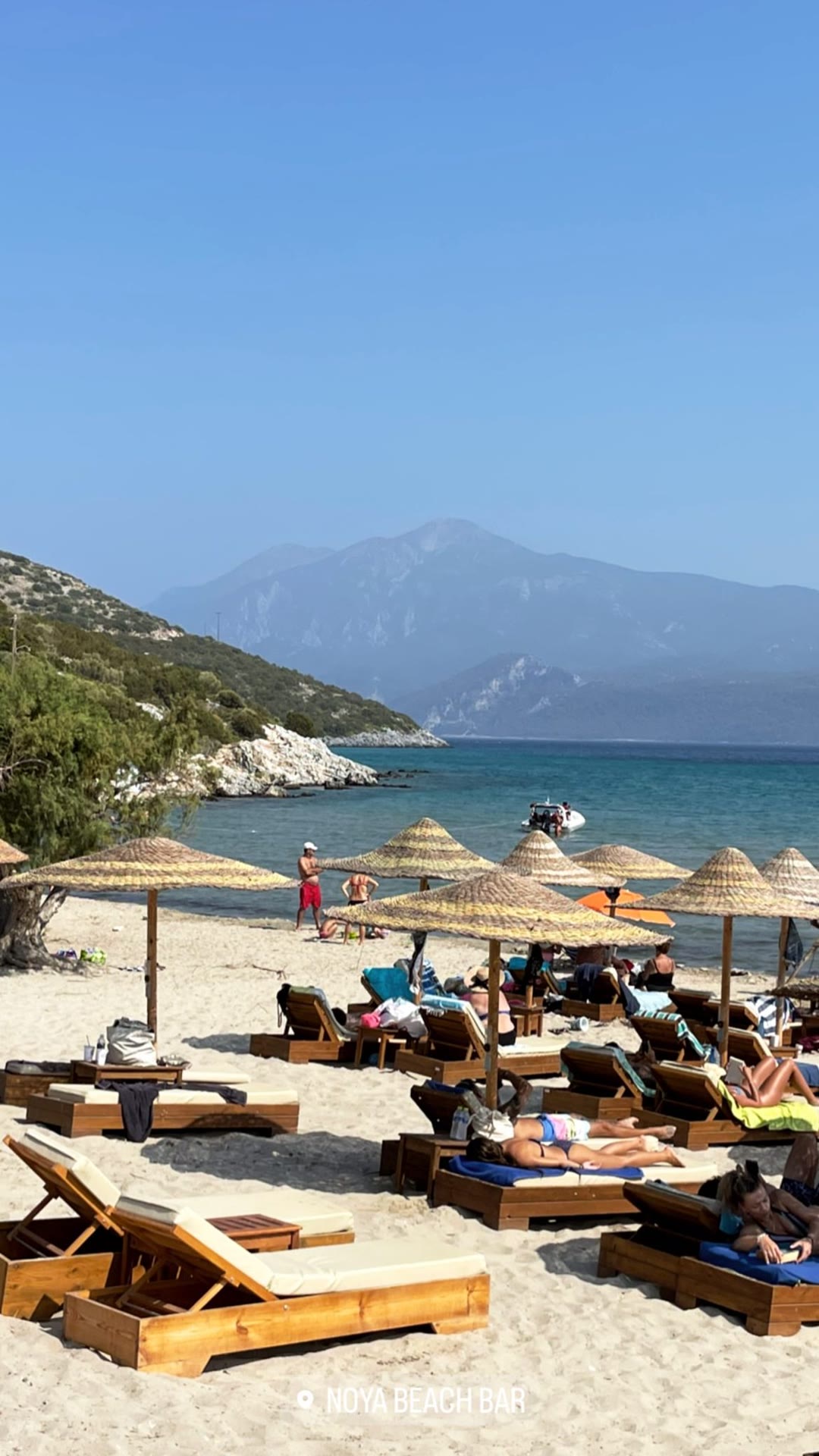 Noya Beach Bar בחוף פסילי אמוס, סאמוס