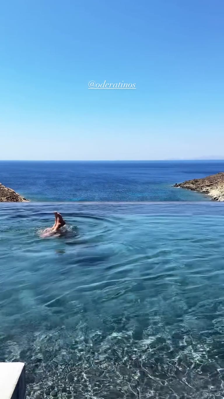 בריכת האינסוף של Odera Tinos