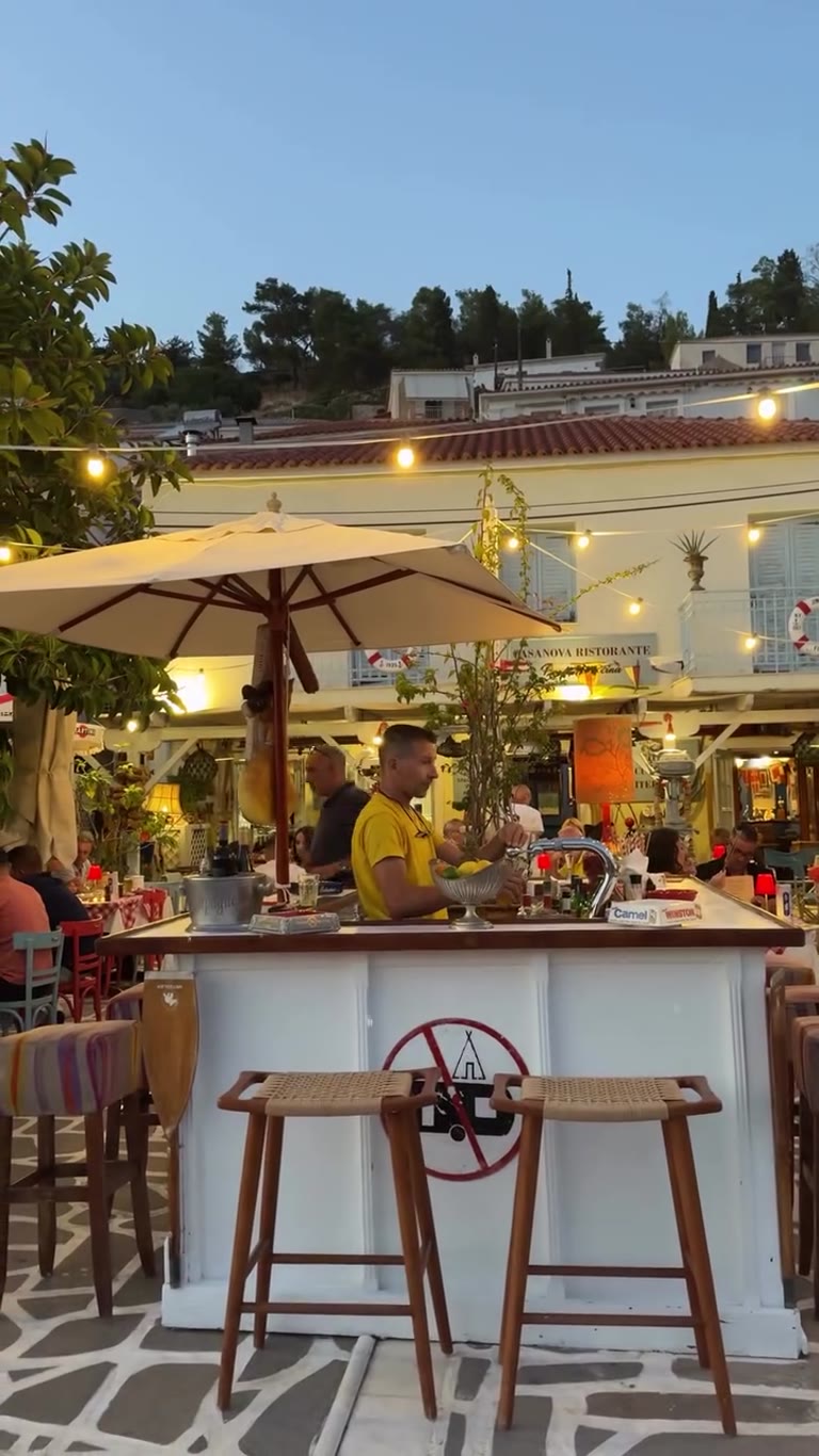 ערב ב-Casanova Ristorante בפורוס