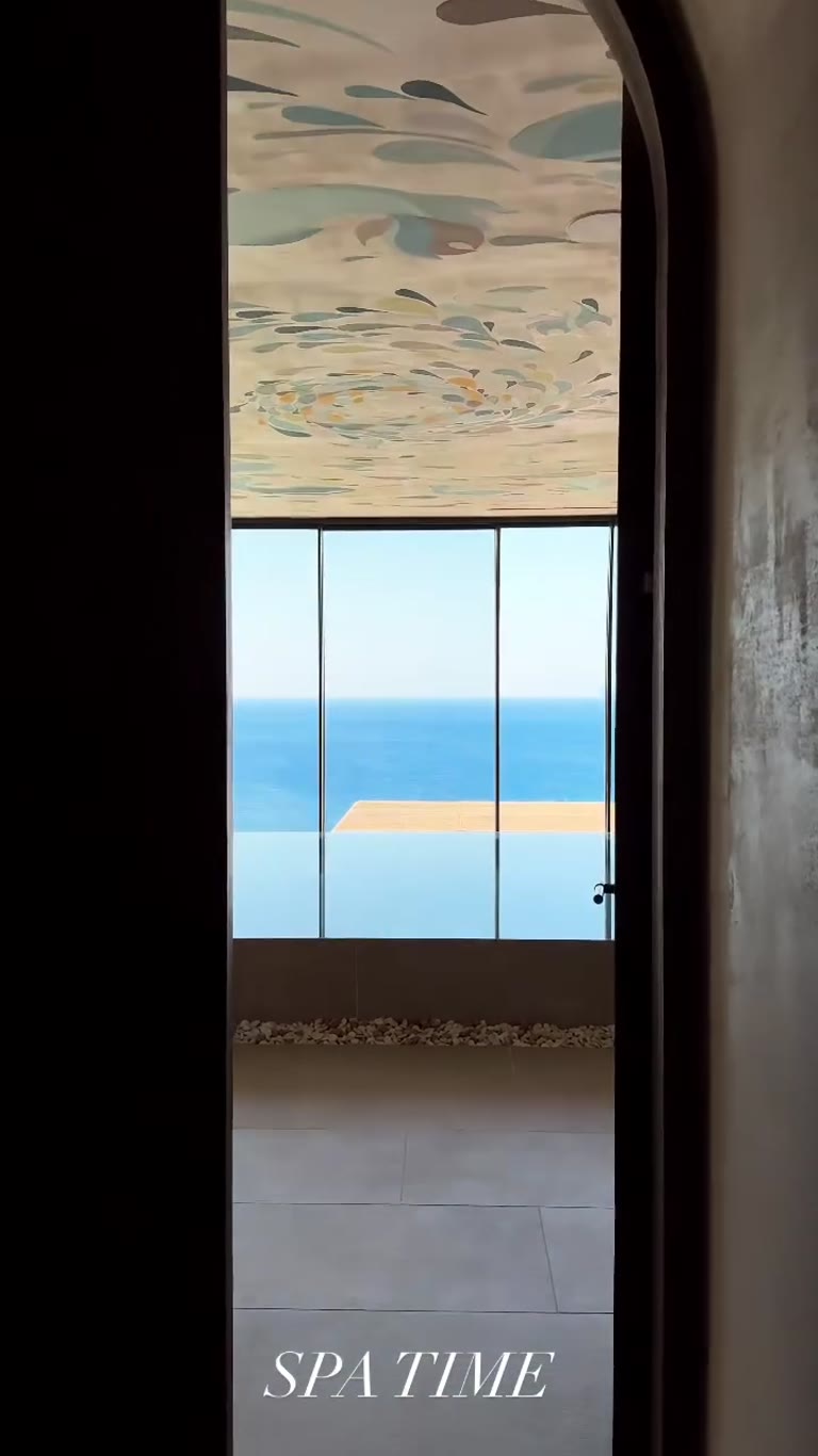 ספא עם נוף לים ב-Odera Tinos