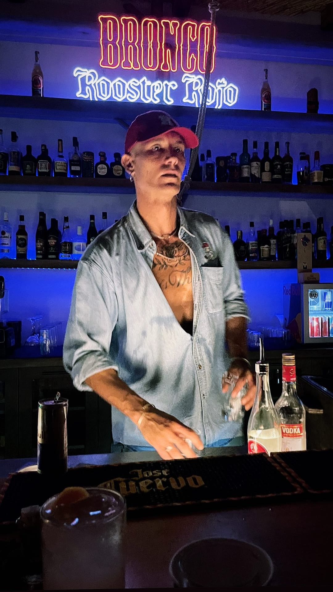 בר Bronco בטינוס