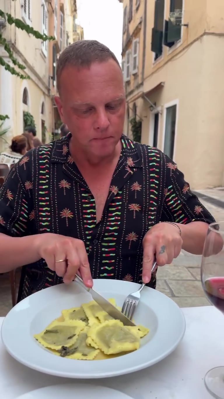 רביולי ריקוטה ומרווה ב-Ristorante Del Sole, קורפו