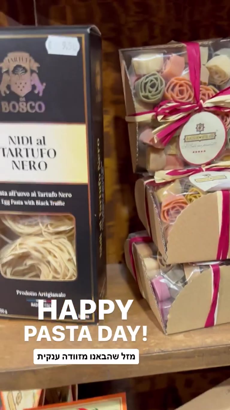 Pasta shopping in Tuscany + Le Volte Enoteca