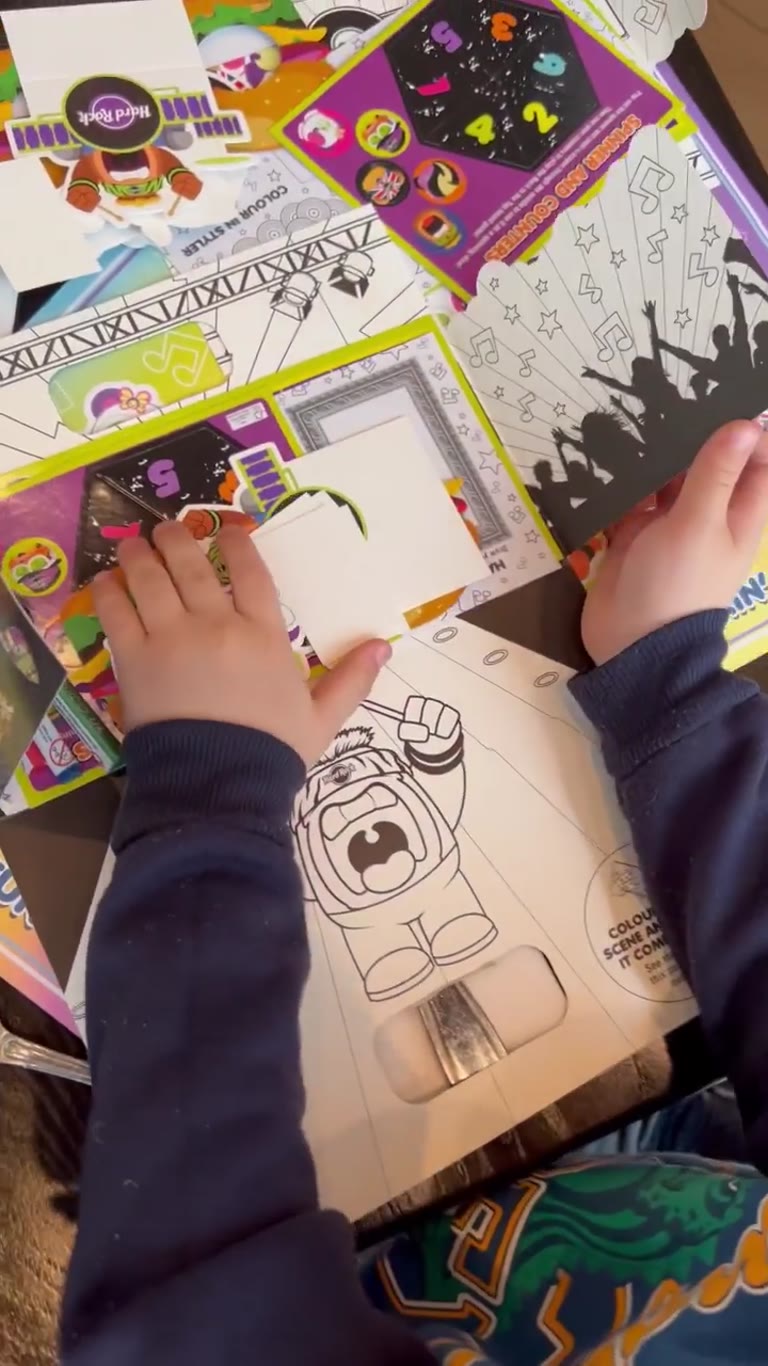 Hard Rock Cafe Vienna – kids' activity pack