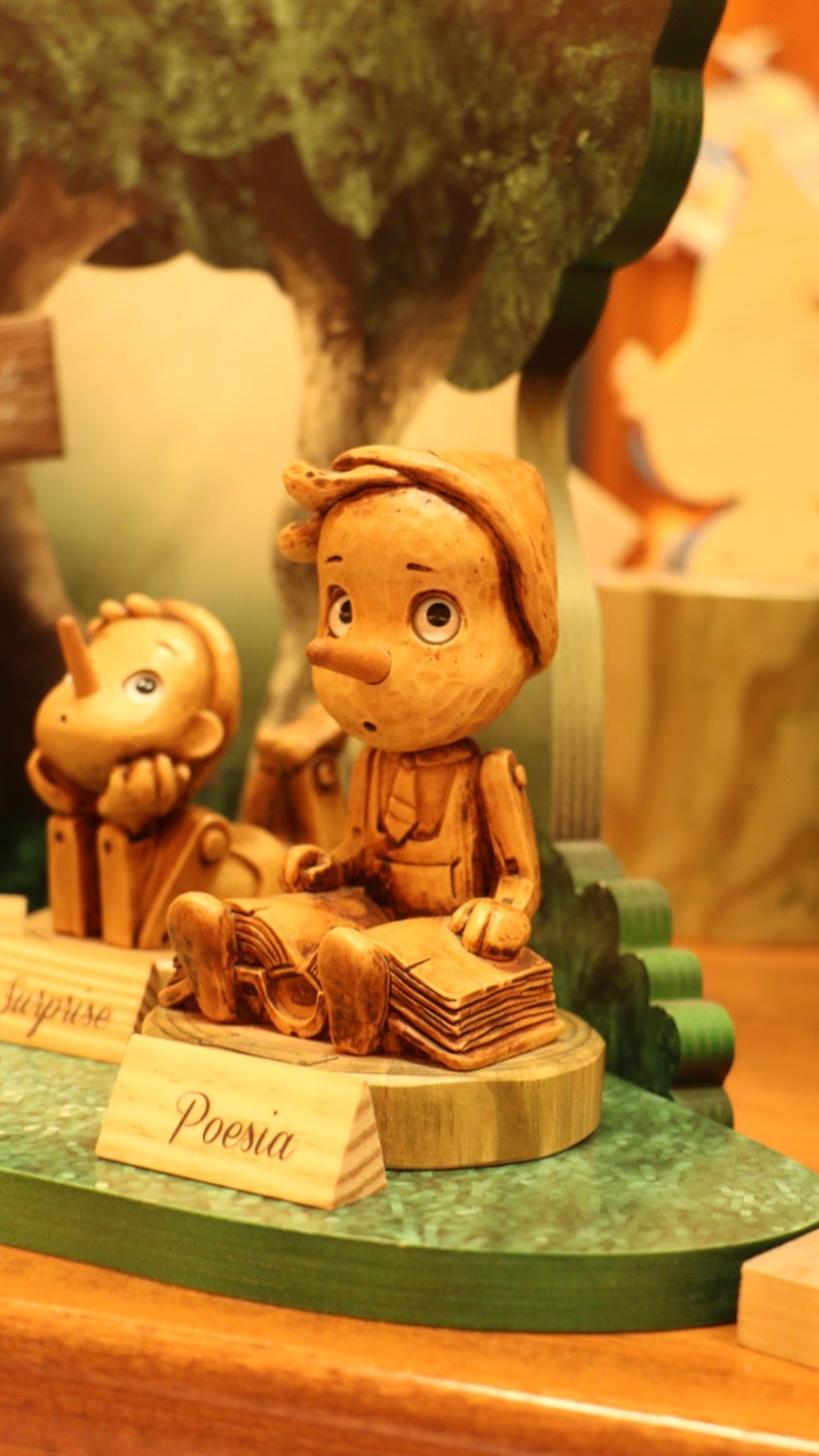 Wooden Pinocchio figurines in a Rome shop