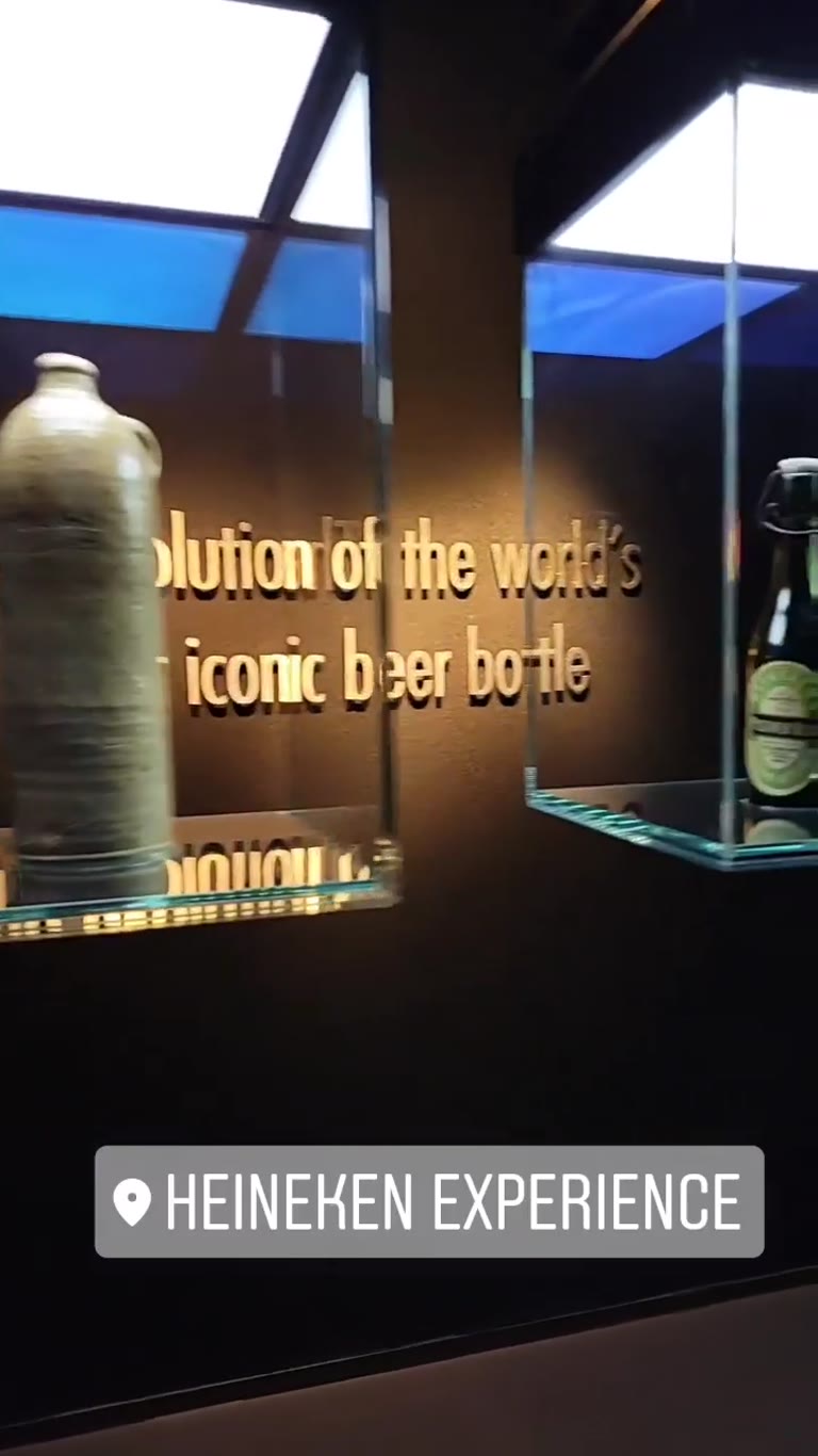 Heineken Experience באמסטרדם – תערוכת הבקבוקים