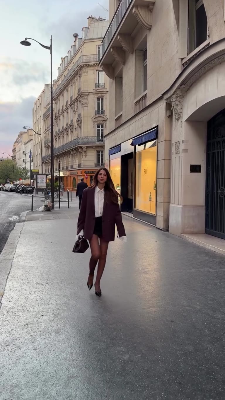 Paris street style walk near Mariage Frères