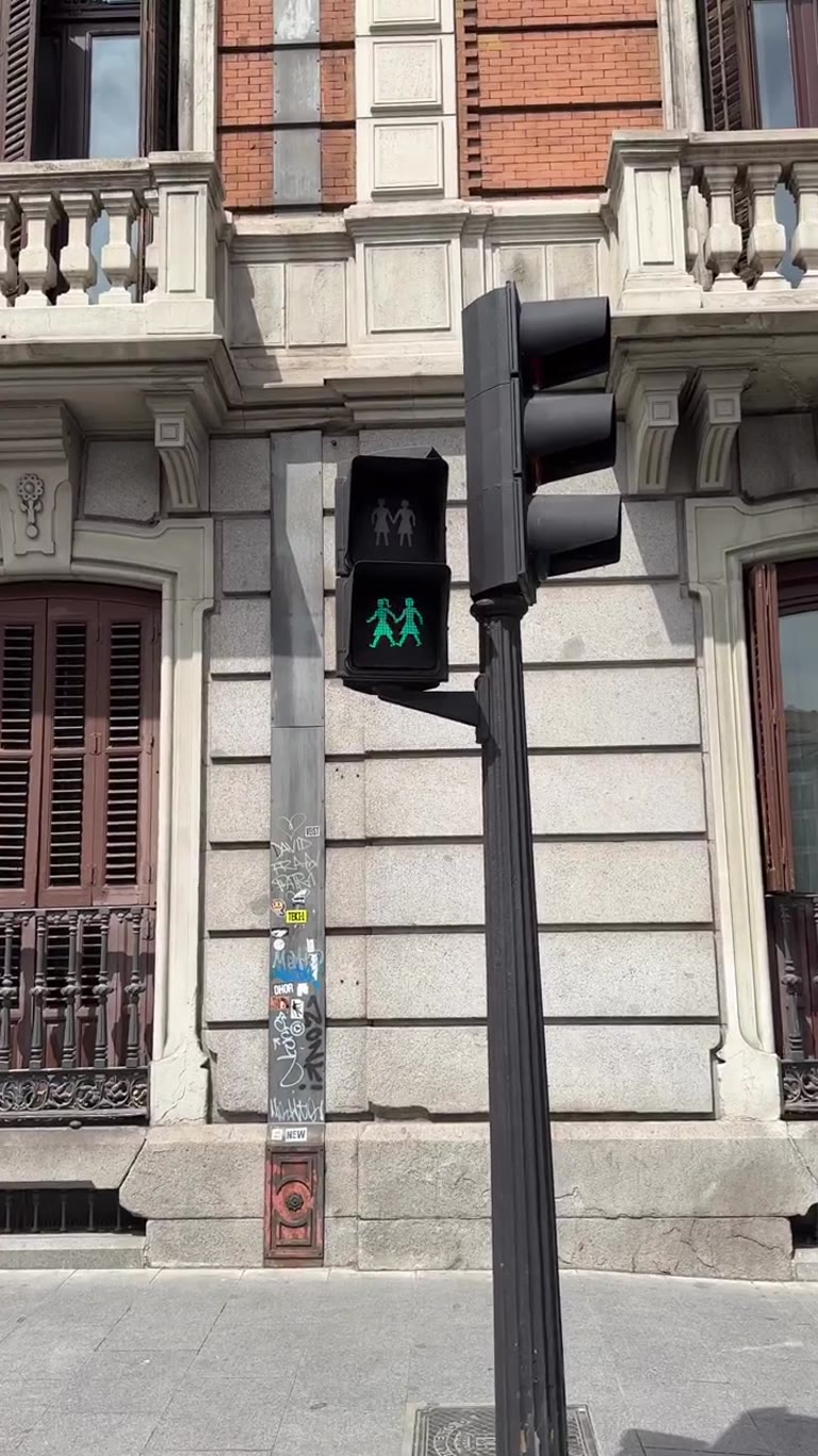 Madrid's same-sex crossing lights