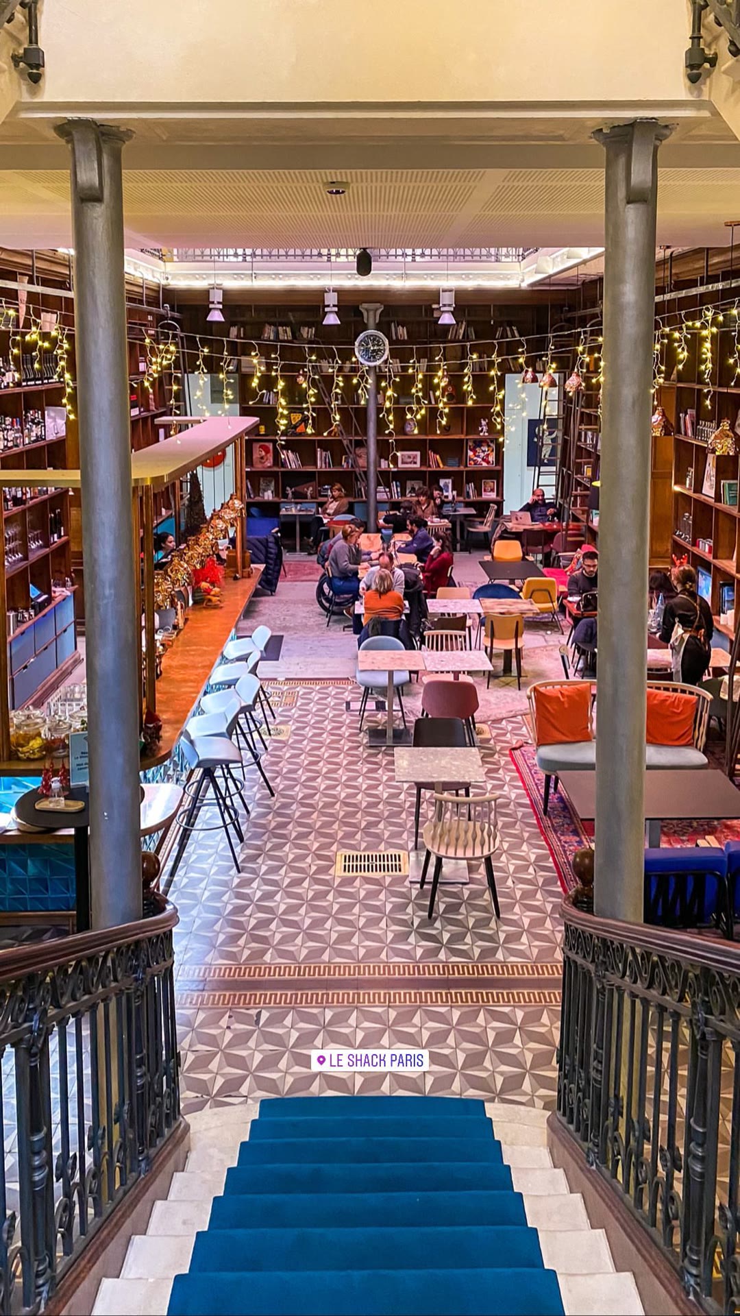 Le Shack Paris – café-library near Opéra