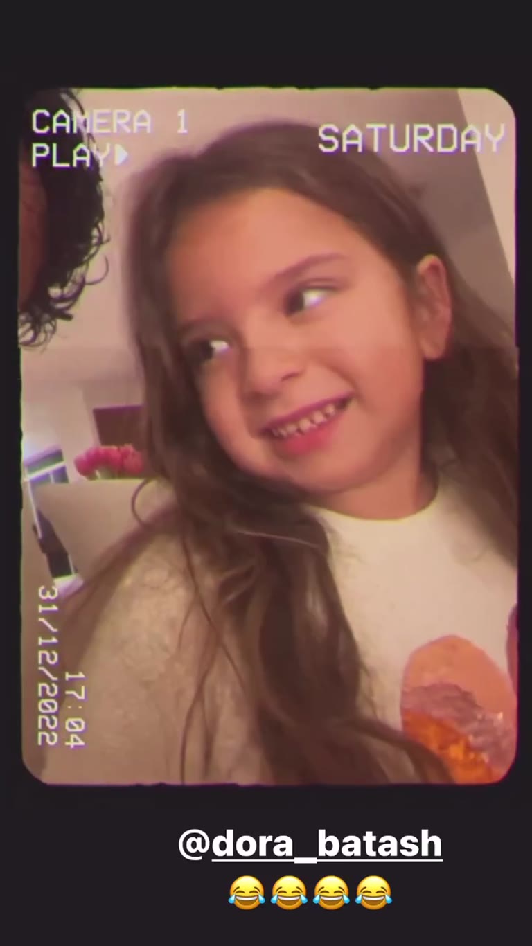 ראיון מצחיק עם הבת: מה אמא עושה בבית?